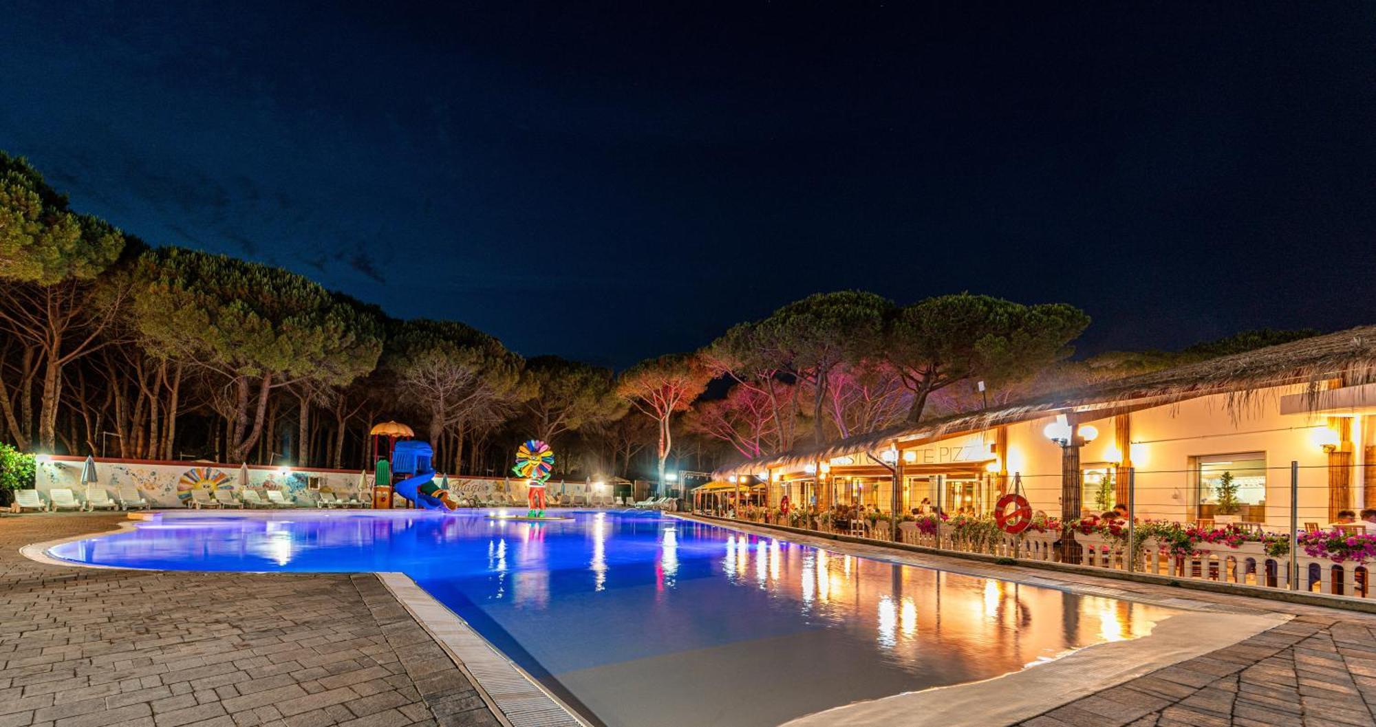 Arcobaleno Village H Marina Di Bibbona Exteriör bild